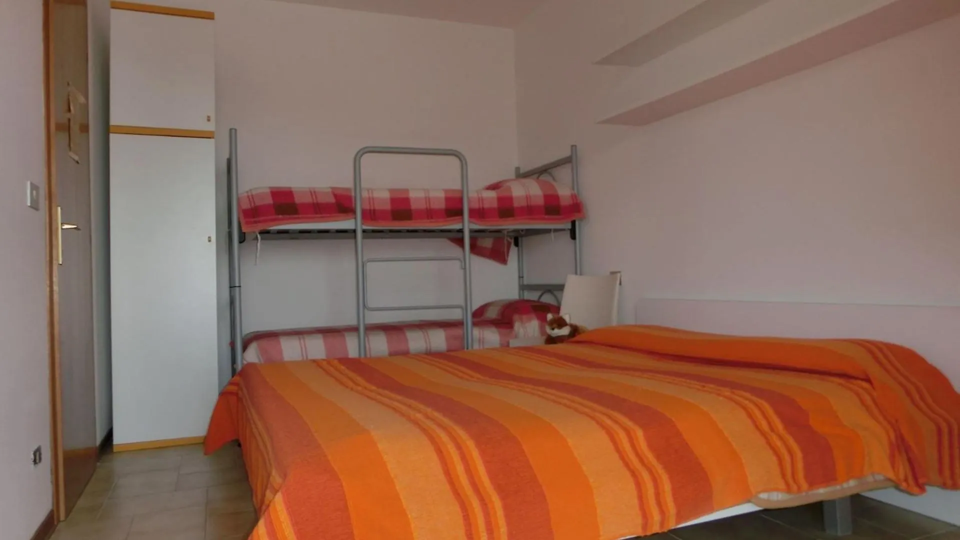 Welcoming Seaside Flat Ideal For 6 Guests Bibione Apartment